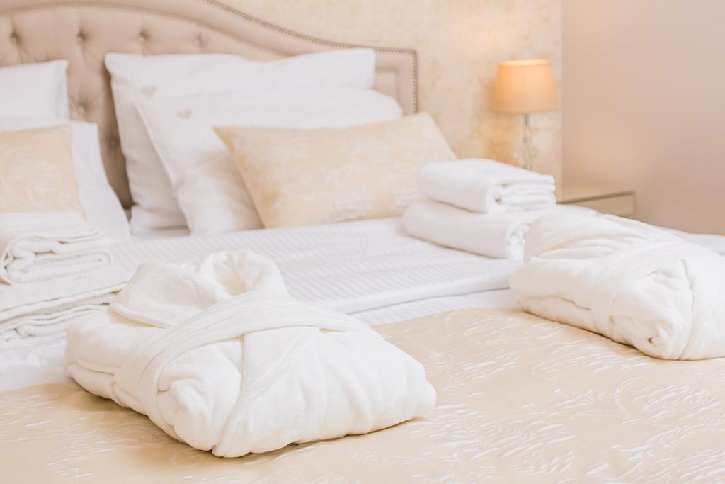 Executive 2-Bedroom Apartment Krasków Εξωτερικό φωτογραφία