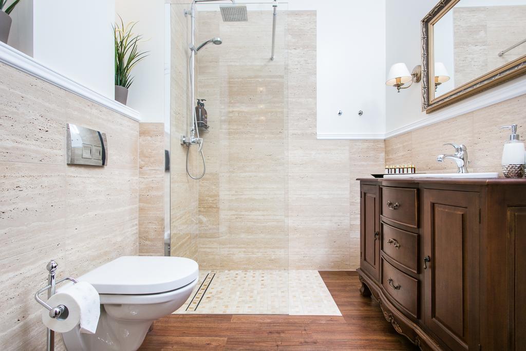 Executive 2-Bedroom Apartment Krasków Εξωτερικό φωτογραφία