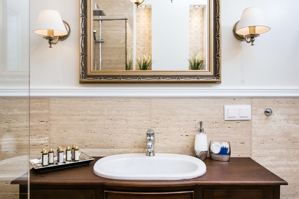 Executive 2-Bedroom Apartment Krasków Εξωτερικό φωτογραφία