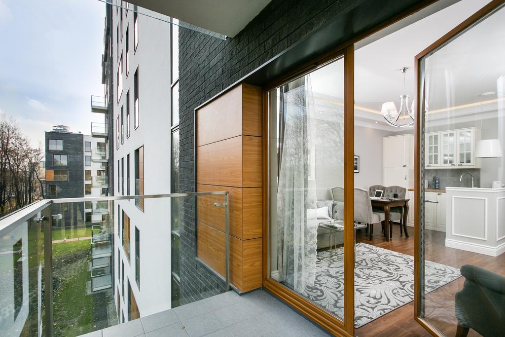 Executive 2-Bedroom Apartment Krasków Εξωτερικό φωτογραφία